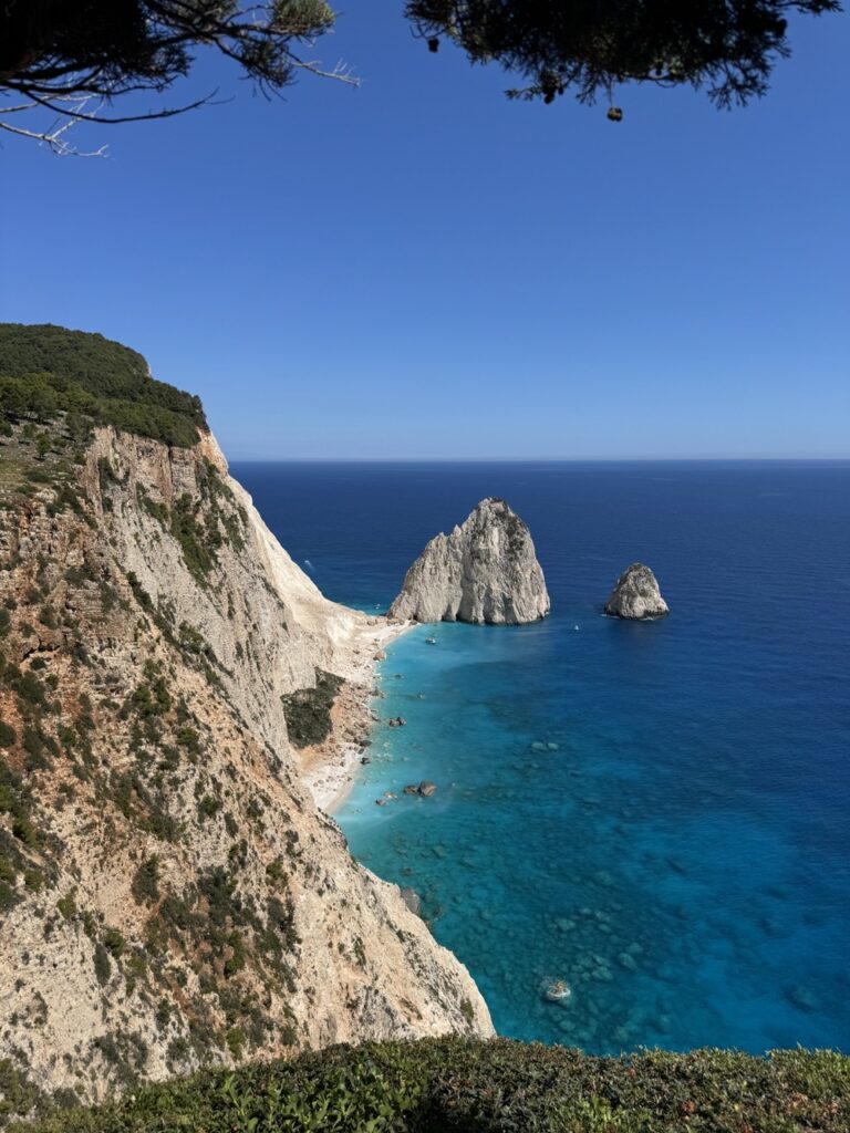 Skały Mizithres Zakynthos widok z góry